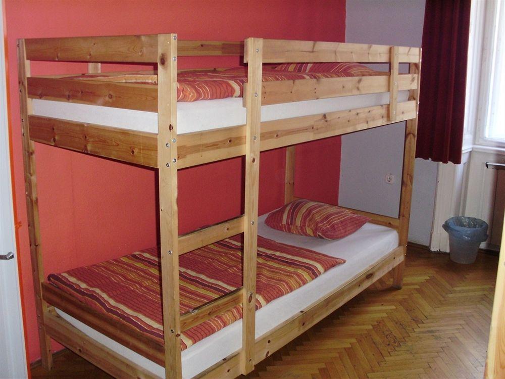 All-Central Hostel Будапеща Екстериор снимка
